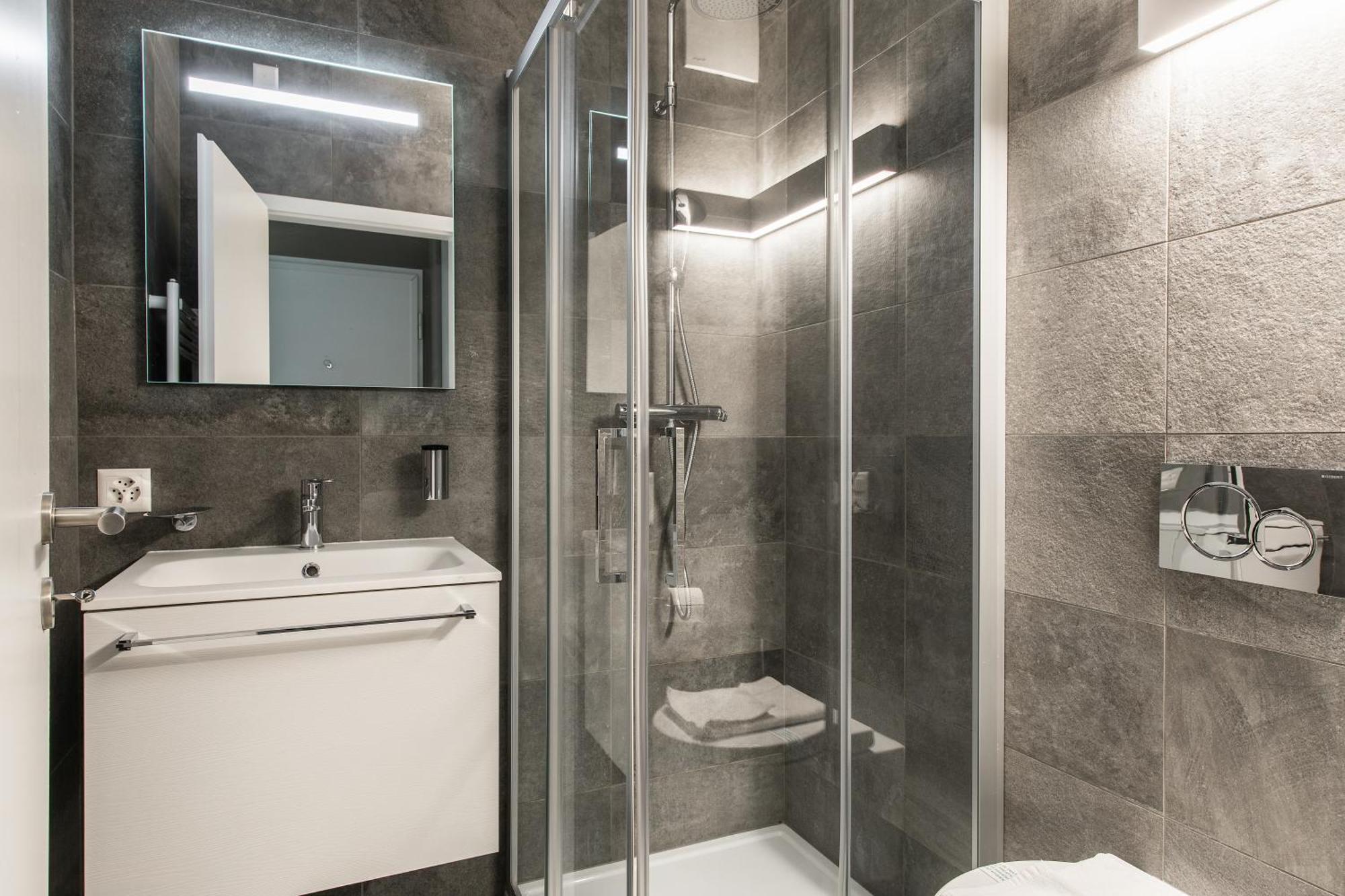 Minerva Apartments By Quokka 360 - Close To Lugano Station エクステリア 写真
