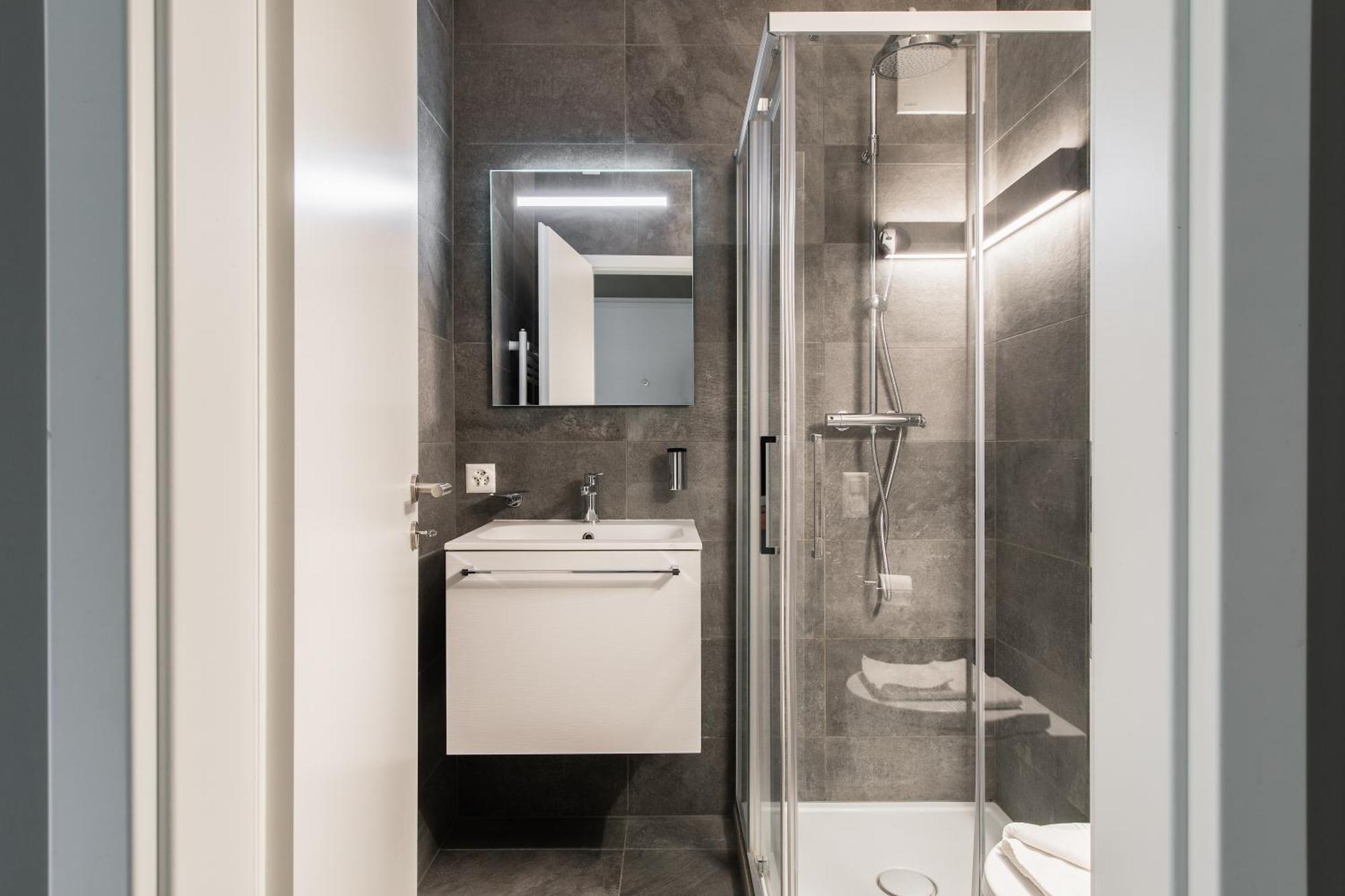 Minerva Apartments By Quokka 360 - Close To Lugano Station エクステリア 写真
